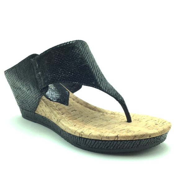 Donald Pliner Black Wedge Sandals Size: 8.5 - Picture 1 of 5